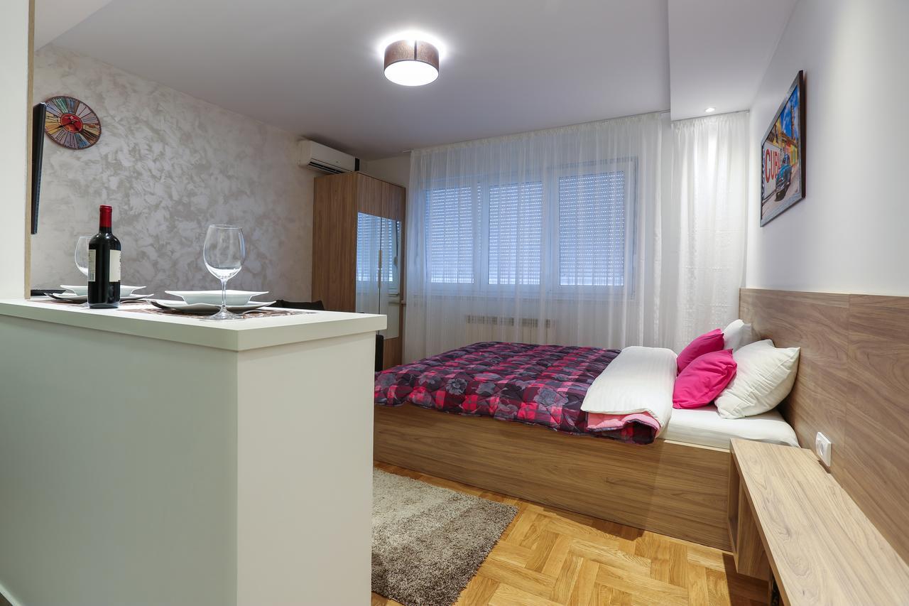 Apartment Promenada 30 Novi Sad Dış mekan fotoğraf